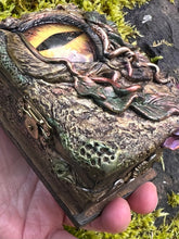 Load image into Gallery viewer, Handsculpted Dragon Dice Box – Fantasy RPG Dice Holder with Dragon Eye Design – DnD Storage for Tabletop Games