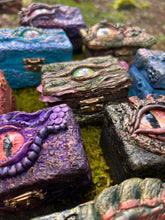 Load image into Gallery viewer, Handsculpted Dragon Dice Box – Fantasy RPG Dice Holder with Dragon Eye Design – DnD Storage for Tabletop Games