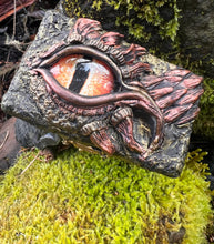 Load image into Gallery viewer, Handsculpted Dragon Dice Box – Fantasy RPG Dice Holder with Dragon Eye Design – DnD Storage for Tabletop Games