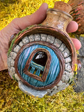 Load image into Gallery viewer, Jugs O'Shire