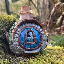 Load image into Gallery viewer, Jugs O'Shire