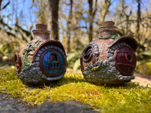 Load image into Gallery viewer, Jugs O'Shire