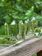 Load image into Gallery viewer, Little Gillyweed Crystals