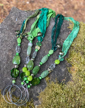 Load image into Gallery viewer, Beaded Bubble Wands