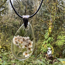 Load image into Gallery viewer, Flower Power Pendant