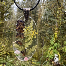 Load image into Gallery viewer, Flower Power Pendant