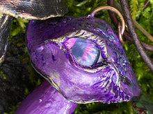 Load image into Gallery viewer, Crystal Mushroom Peeper pendants