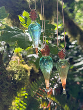 Load image into Gallery viewer, Felix Felicis Ampoule Pendant
